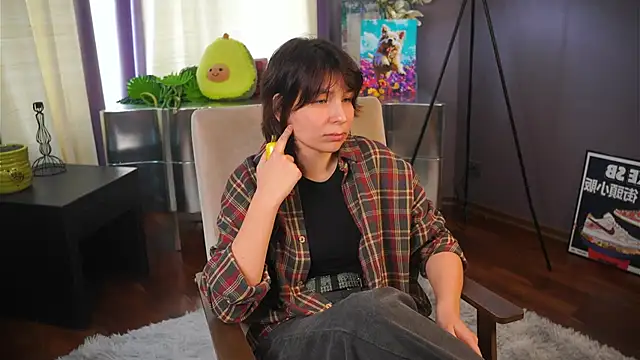 LekishaSandler online show from 4, 4, 2026