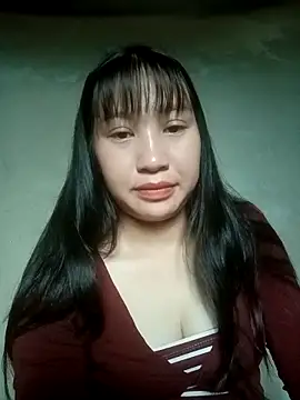 lucynguyen2 online show from 17, 4, 2026