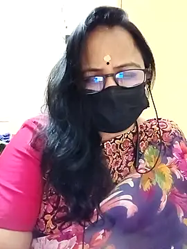Snapshot of monisha_cam chatting on 17, 4, 2026 monisha cam online show from 17, 4, 2026