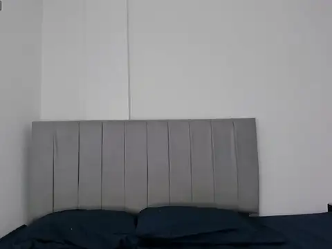 jazlycute   online show from 28, 4, 2026