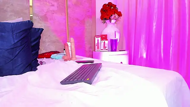 BellaWilliams  online show from 17, 6, 2026