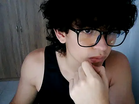 normalboy16 online show from 6, 4, 2026