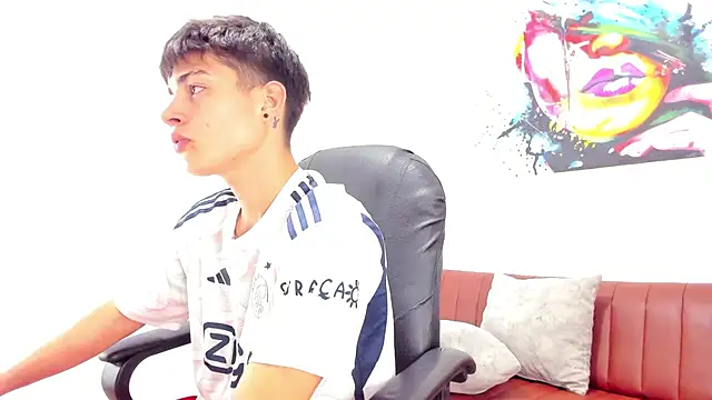 Thebestboyhot online show from 9, 4, 2026
