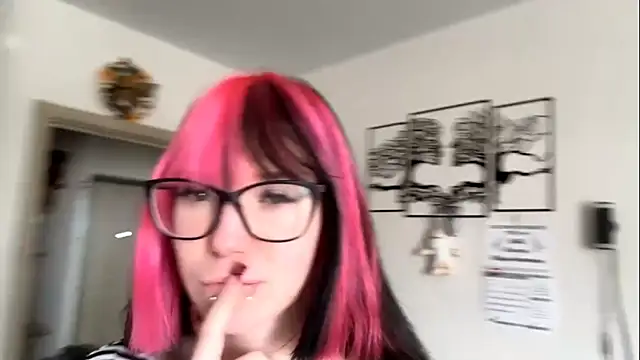 WifeAileen online show from 7, 4, 2026