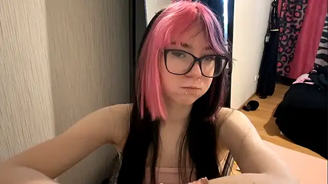 WifeAileen online show from 25, 4, 2026