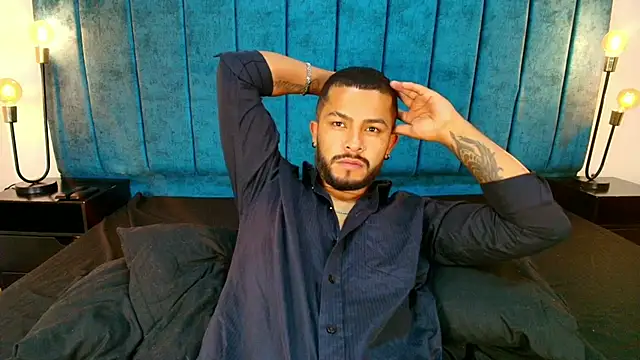 Enzo Vitale  online show from 5, 4, 2026