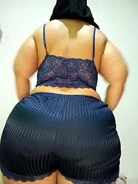 Sexy yassimna online show from 11, 5, 2026