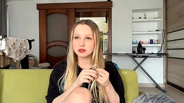 ElvieTribou online show from 13, 4, 2026