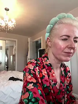Laylaskyexx online show from 3, 6, 2026