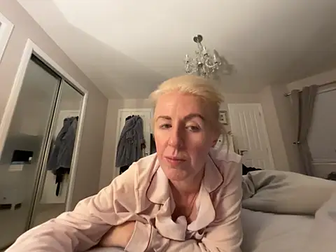 Laylaskyexx online show from 22, 5, 2026
