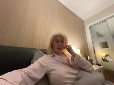Laylaskyexx online show from 9, 5, 2026