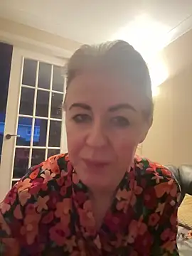 Laylaskyexx online show from 9, 4, 2026