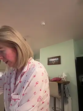 Laylaskyexx online show from 8, 4, 2026