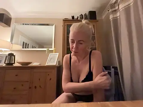 Laylaskyexx online show from 5, 5, 2026
