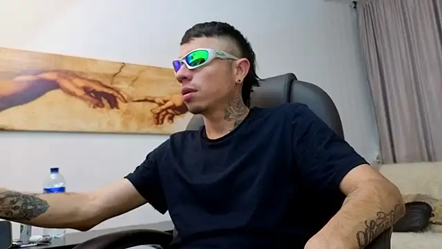 Charlie Foxie online show from 3, 4, 2026