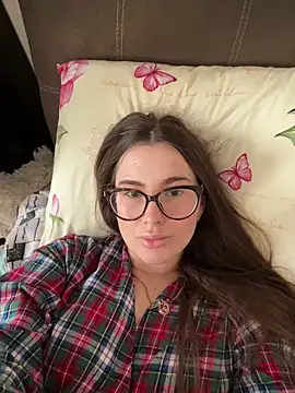 Lindasix online show from 4, 4, 2026