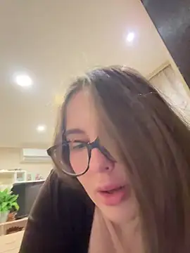 Lindasix online show from 10, 5, 2026
