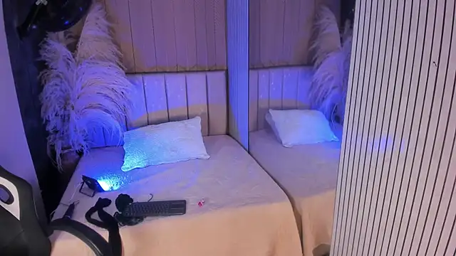 LexiAdamss online show from 10, 6, 2026