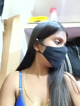 shreyaverma899 online show from 12, 4, 2026