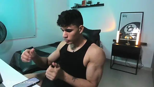 Snapshot of Massimo_Rinaldi chatting on 10, 7, 2026 Massimo Rinaldi online show from 10, 7, 2026
