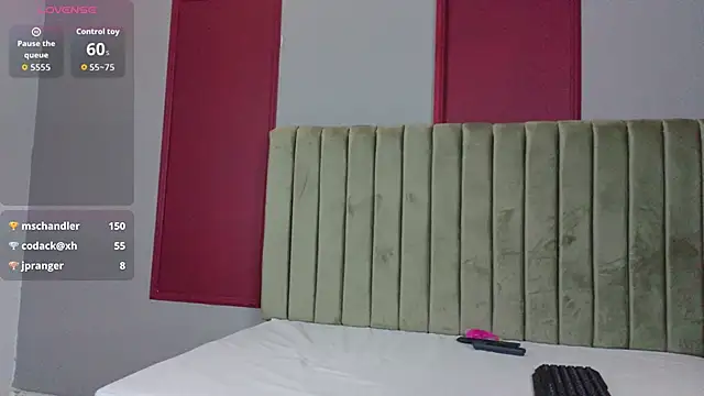 Snapshot of lolafire_cr chatting on 4, 4, 2026 lolafire cr online show from 4, 4, 2026