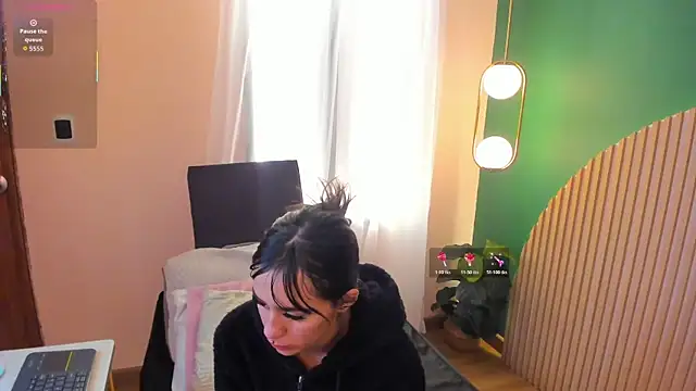 Alicecoule  online show from 19, 6, 2026
