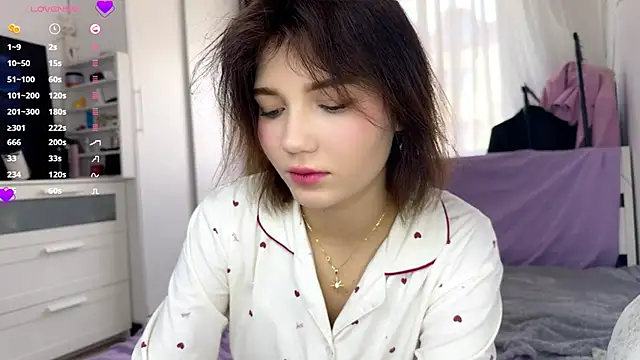 Cute Capricee online show from 8, 5, 2026