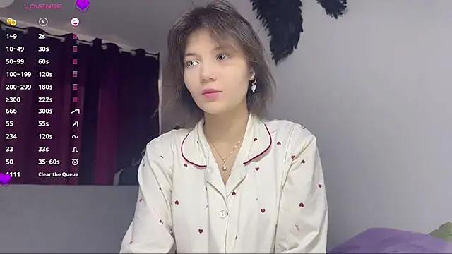 Cute Capricee online show from 18, 4, 2026