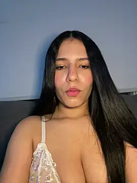IsabelaRivers online show from 12, 4, 2026