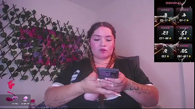Snapshot of Samantha_Matius chatting on 28, 5, 2026 Samantha Matius online show from 28, 5, 2026