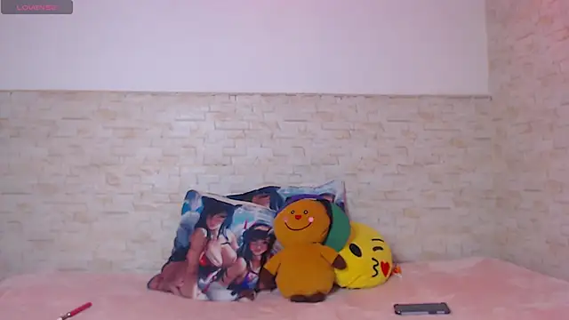 Alex latino  online show from 10, 4, 2026