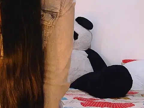 Snapshot of catalella898 chatting on 9, 4, 2026 catalella898 online show from 9, 4, 2026