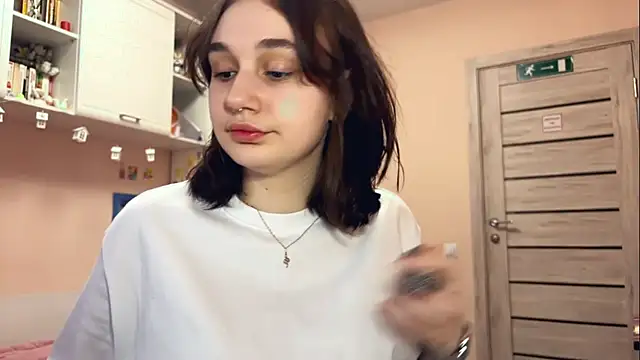 NoraSweetie online show from 2, 4, 2026