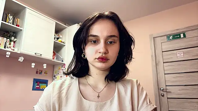 NoraSweetie online show from 8, 4, 2026