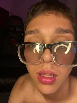 Alex teen 20c online show from 6, 4, 2026