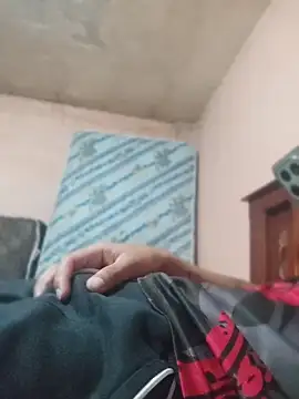 Snapshot of Alcon347 chatting on 5, 4, 2026 Alcon347 online show from 5, 4, 2026