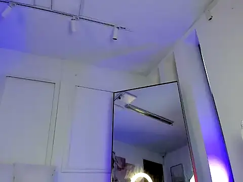 Gold d jean online show from 14, 4, 2026