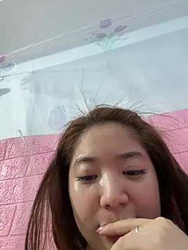 Snapshot of Ori_ross chatting on 3, 4, 2026 Ori ross online show from 3, 4, 2026