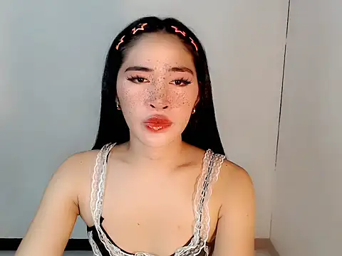 Snapshot of urasiankylie chatting on 29, 4, 2026 urasiankylie online show from 29, 4, 2026