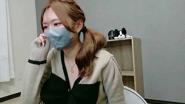 YUA 0425 online show from 28, 4, 2026