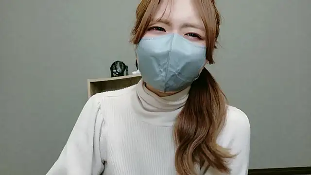 YUA 0425 online show from 5, 5, 2026