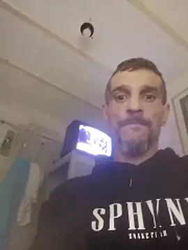 Snapshot of Guillelp chatting on 22, 5, 2026 Guillelp online show from 22, 5, 2026