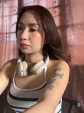 Aki lee online show from 29, 4, 2026