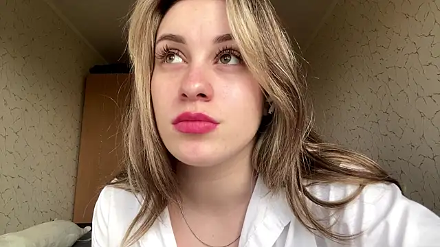 SpringSummers online show from 4, 4, 2026