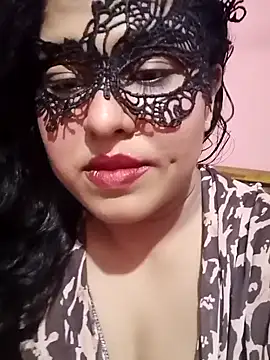 Maskedcurves online show from 9, 4, 2026