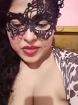 Maskedcurves online show from 9, 4, 2026