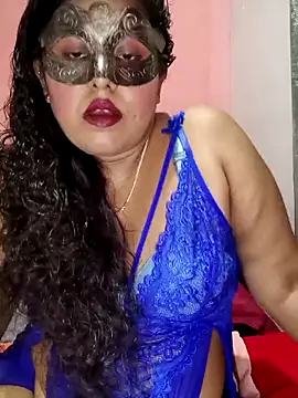Maskedcurves online show from 23, 4, 2026
