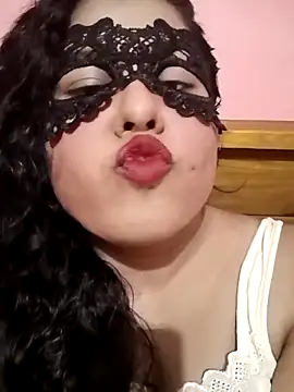 Maskedcurves online show from 8, 4, 2026