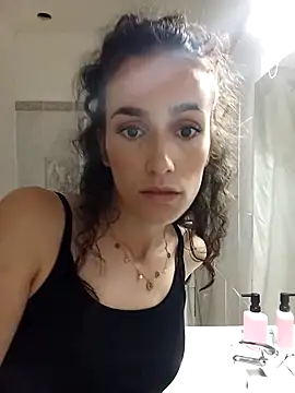 Lolaa92i online show from 8, 4, 2026