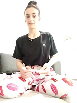 Lolaa92i online show from 3, 4, 2026